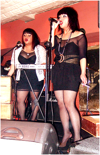 Eve Black / Eve White