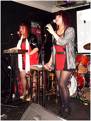 Eve Black / Eve White