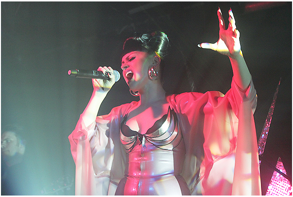 Viktoria Modesta