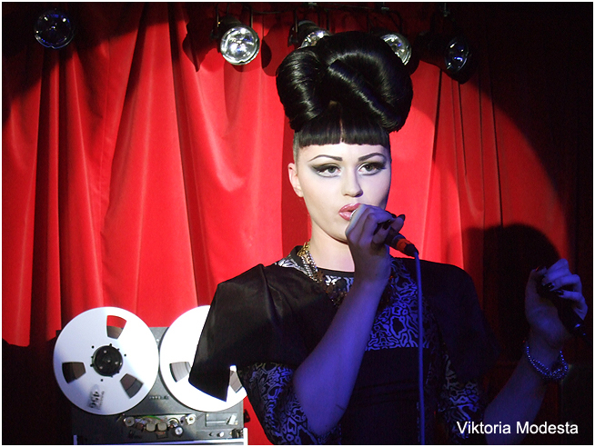 Viktoria Modesta